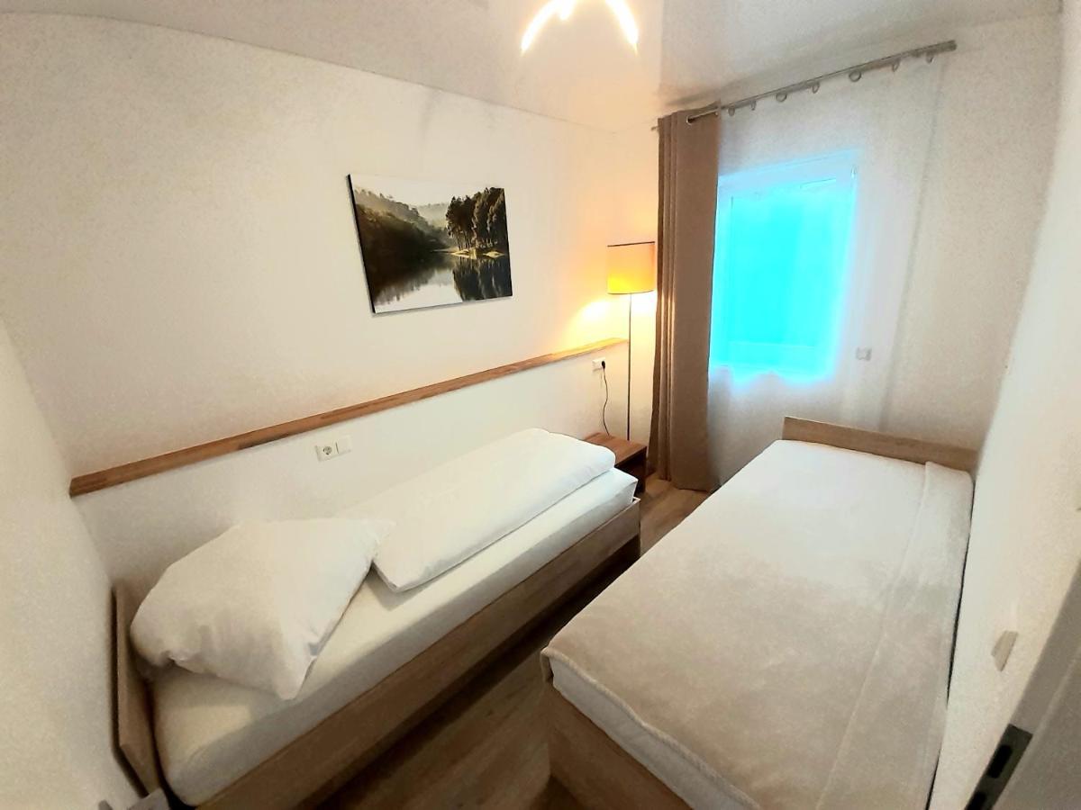 Modernes Apartment Metzingen 2 로이틀링겐 외부 사진